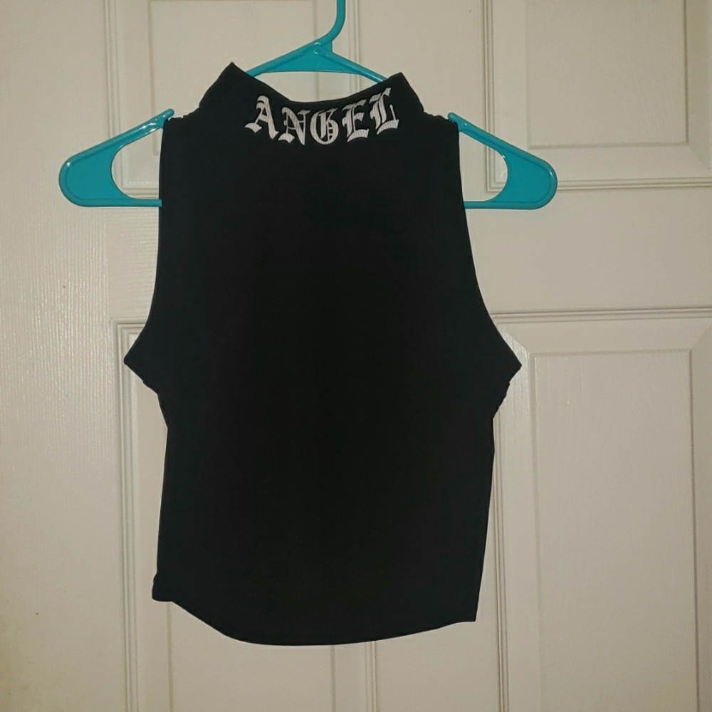 Romwe "Angel" Sleeveless Turtleneck Top